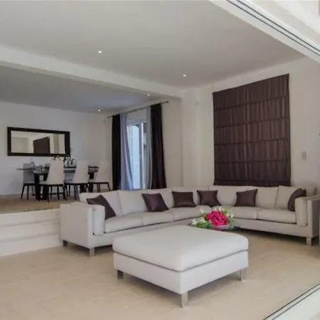 בית נופש Vila Gaillard רוגוזניצה